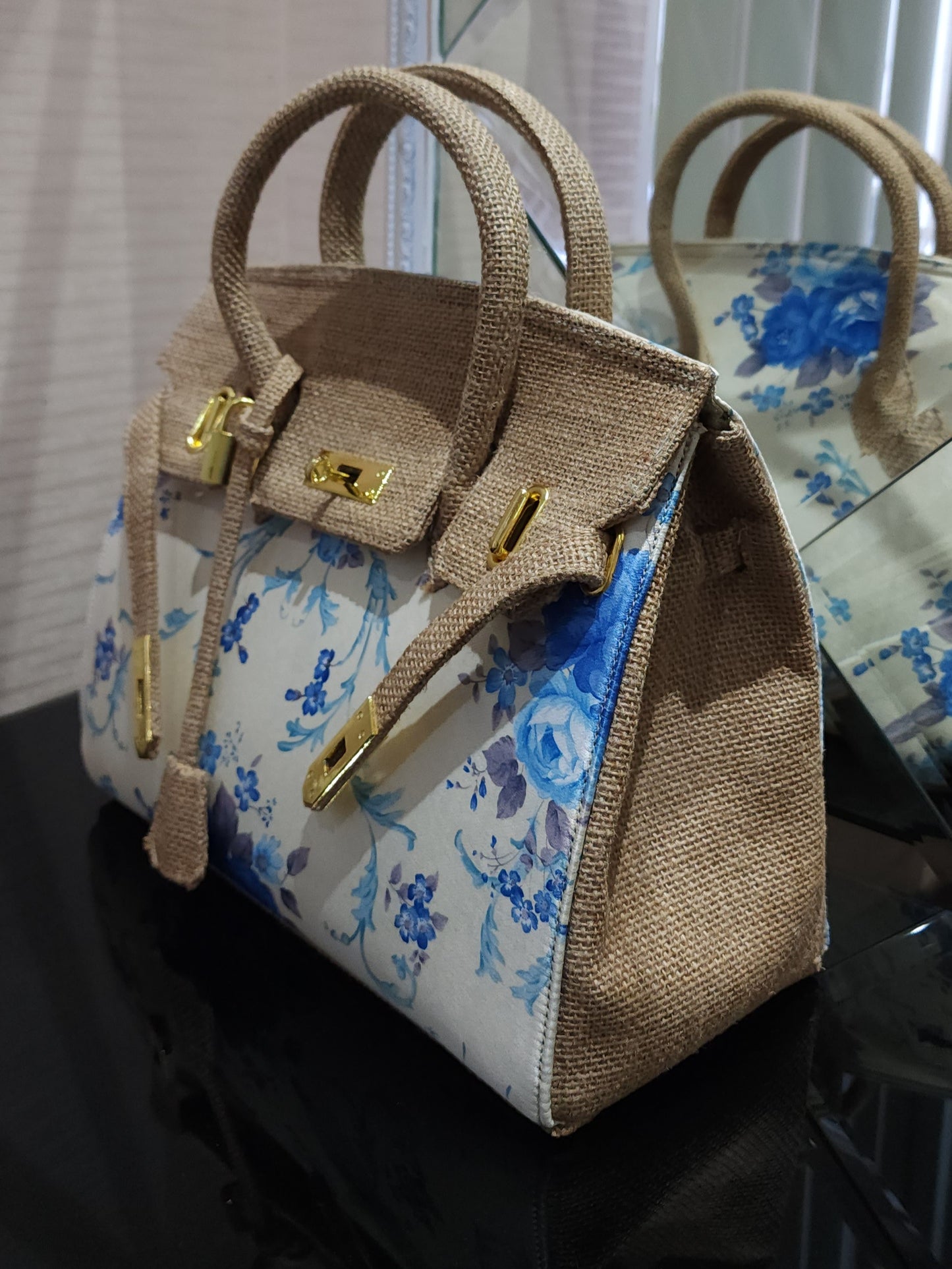 Handmade burlap / jute bag, Medium size (30cm)_style 25