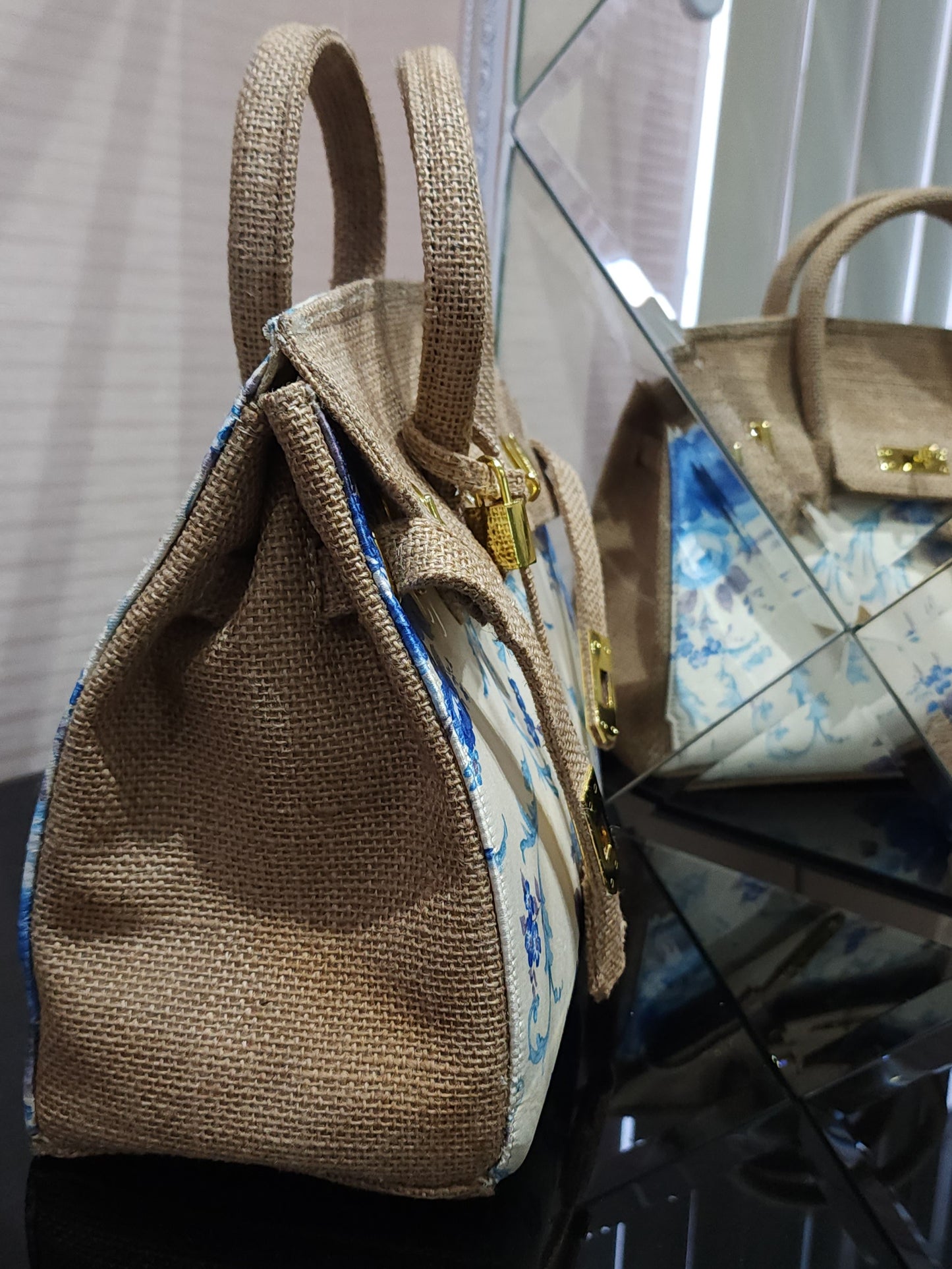 Handmade burlap / jute bag, Medium size (30cm)_style 25