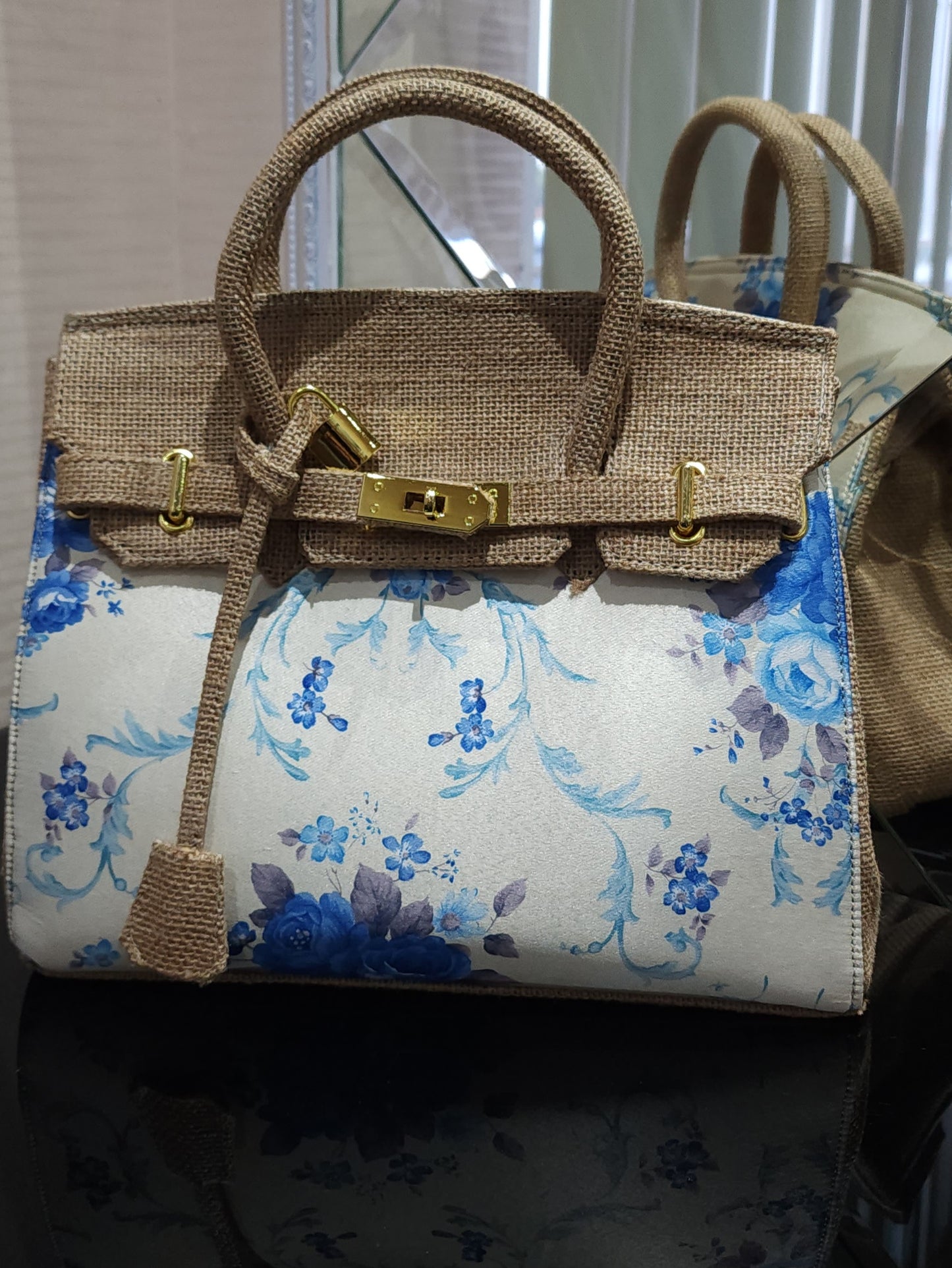 Handmade burlap / jute bag, Medium size (30cm)_style 25