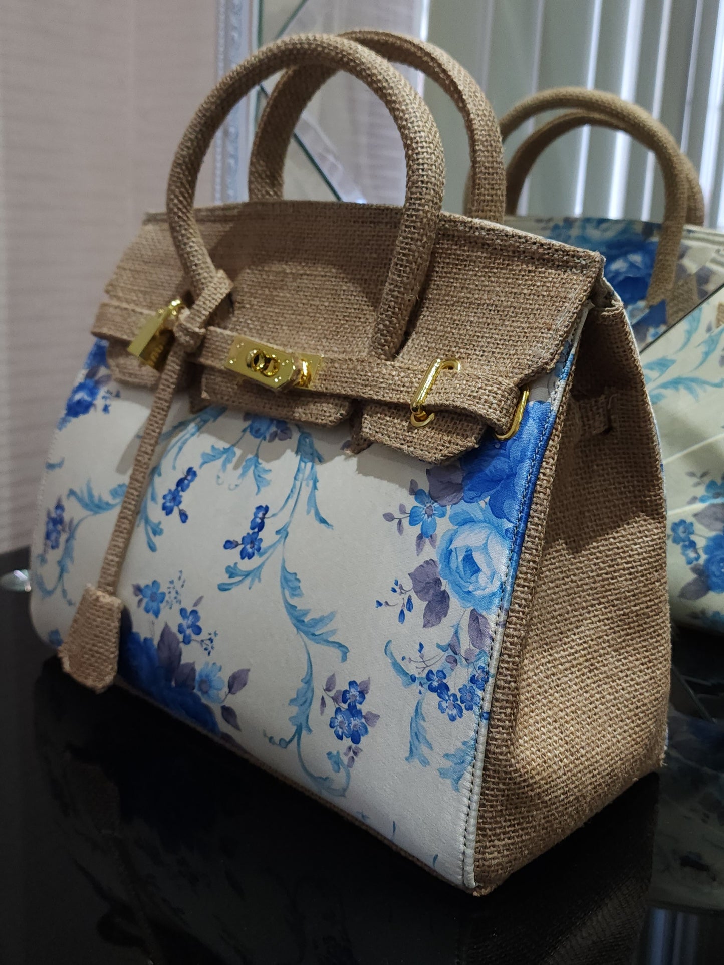 Handmade burlap / jute bag, Medium size (30cm)_style 25