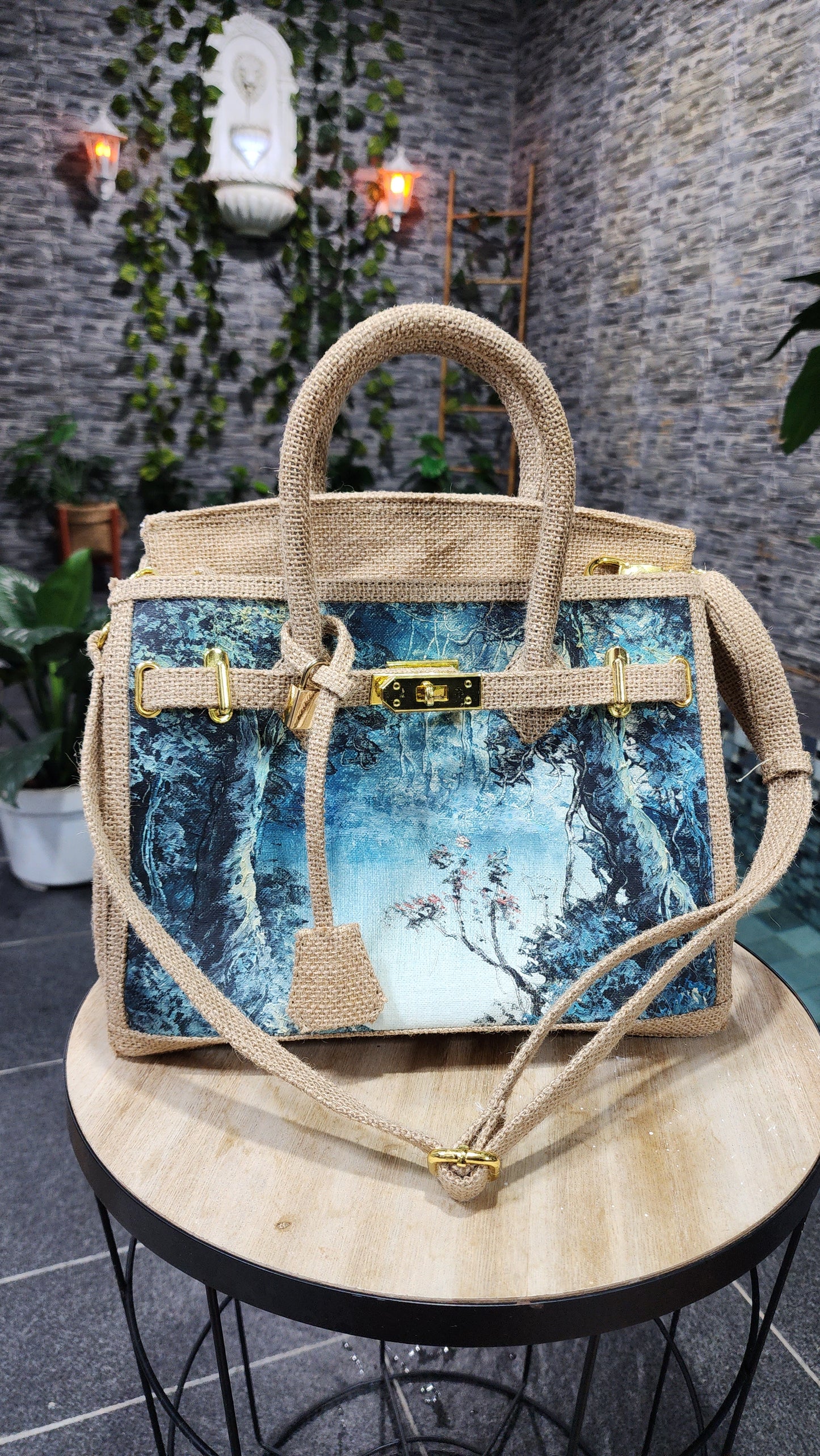 Handpainted jute bag, Medium size (30cm)_style 17