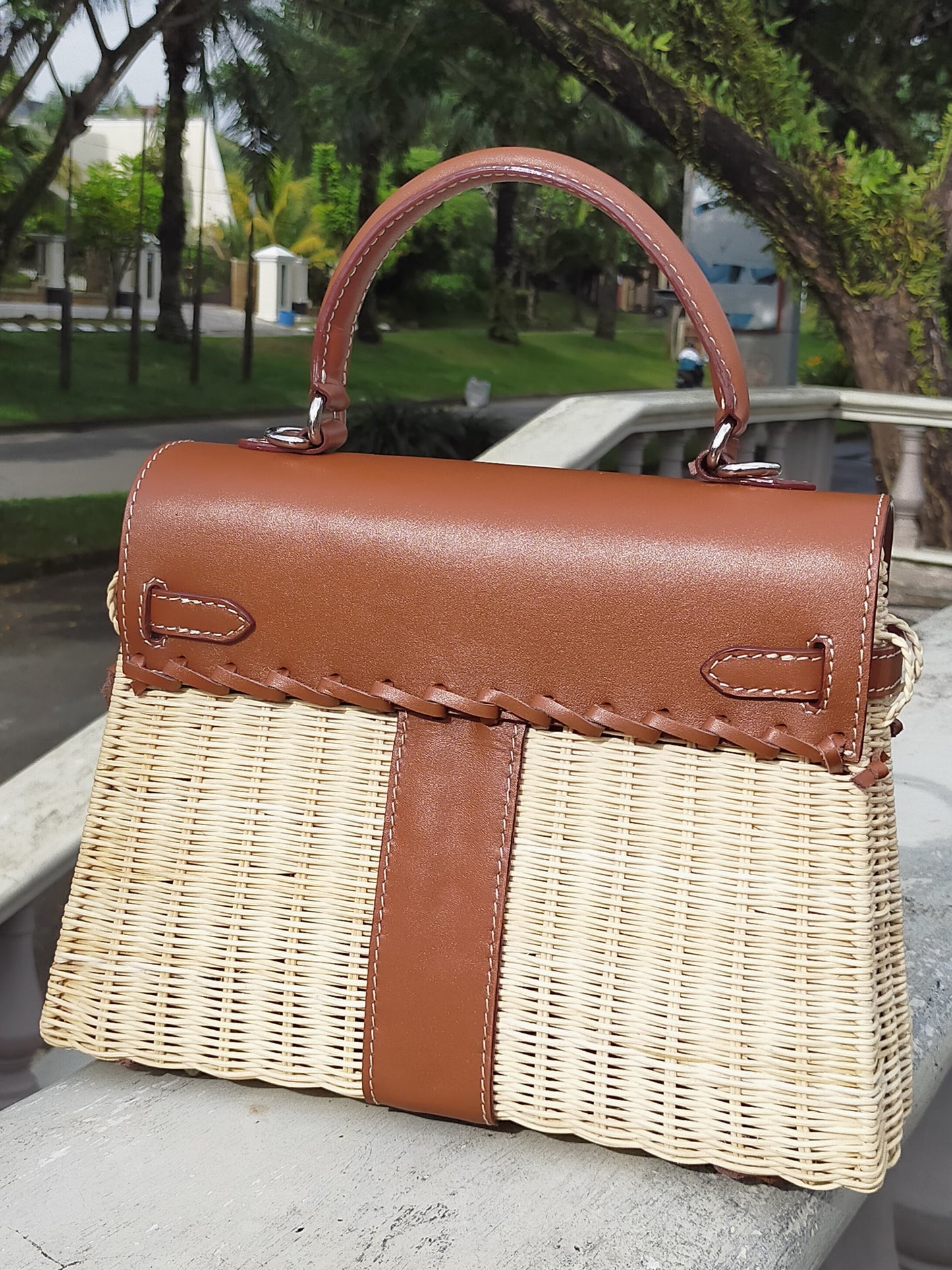 Brown genuine leather - Handmade wicker bag, Medium size (31cm)