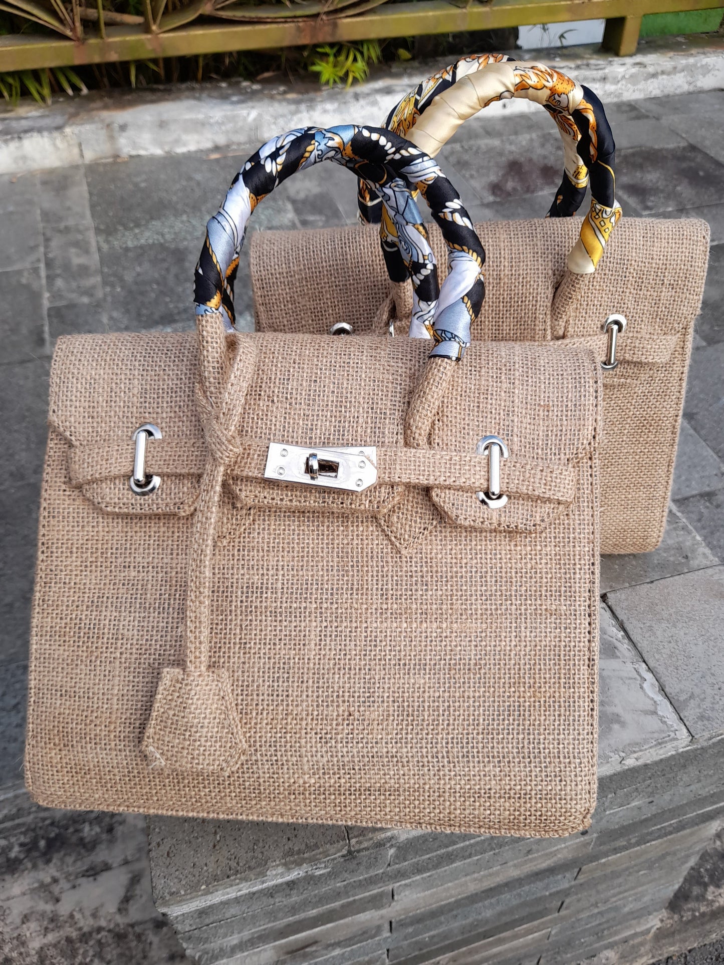 Handmade burlap / jute bag, Small size (25cm)_style 3