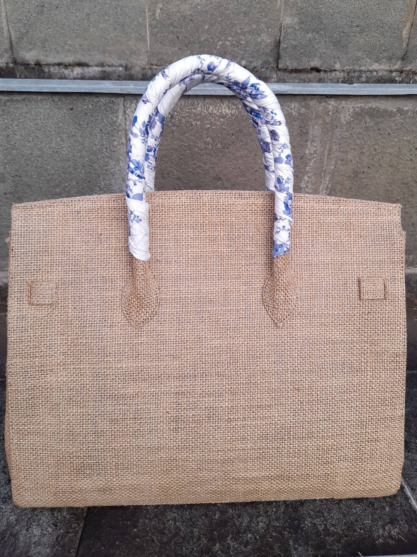 Handmade burlap / jute bag, Medium size (35cm)_style 5