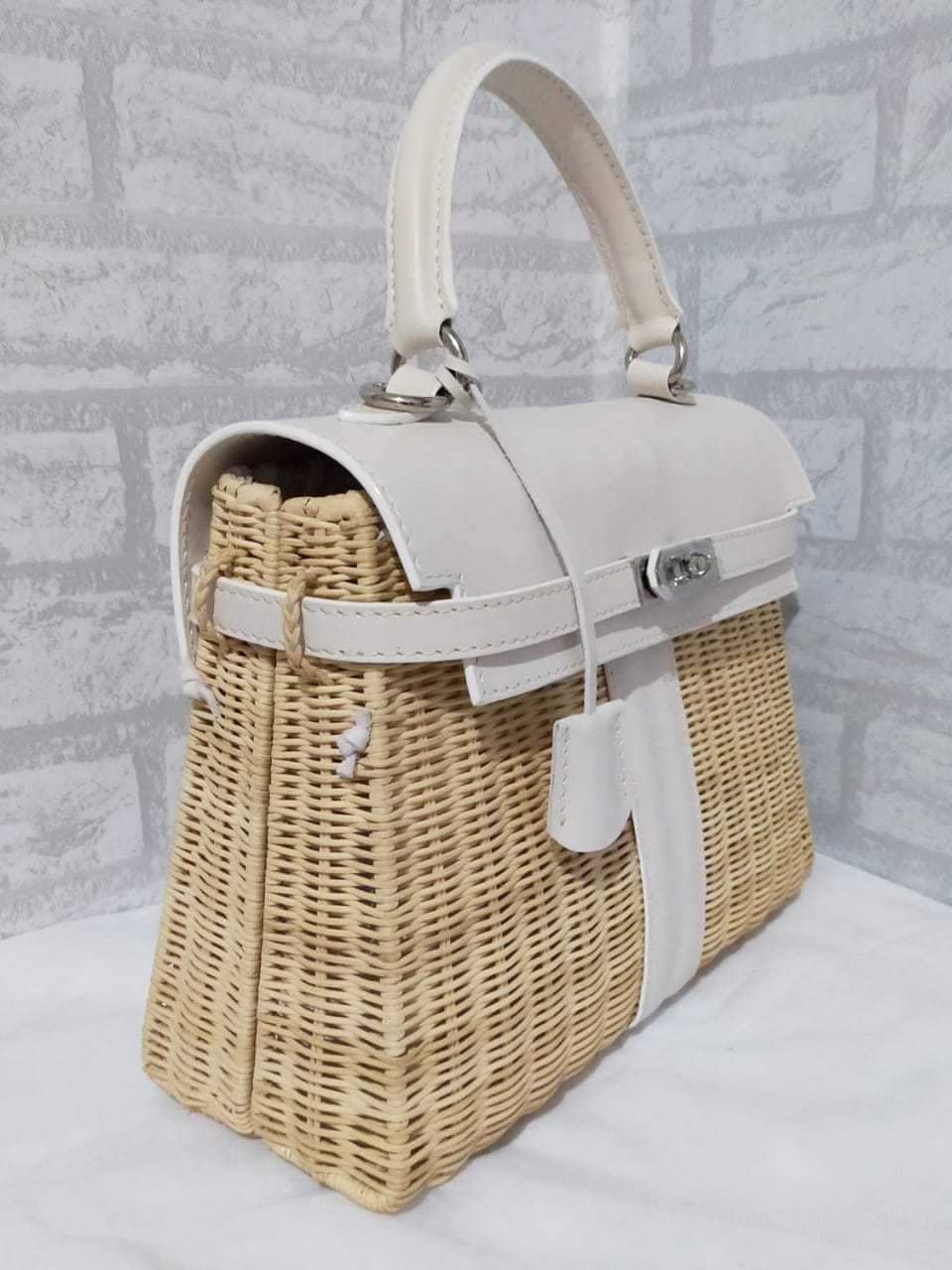 Hermes on sale wicker bag